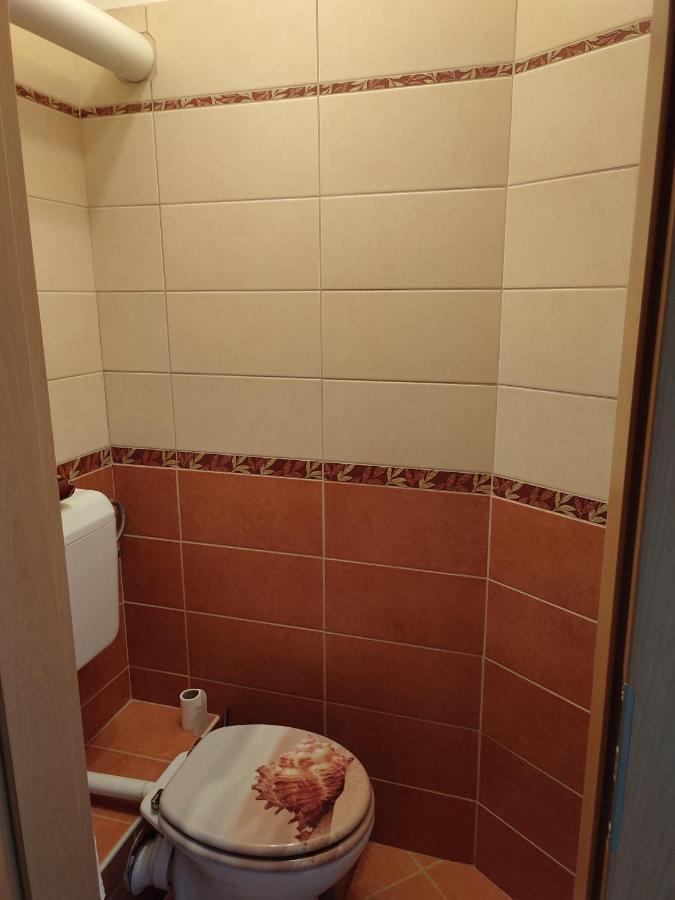 Larix Apartman Sárvár Exterior foto