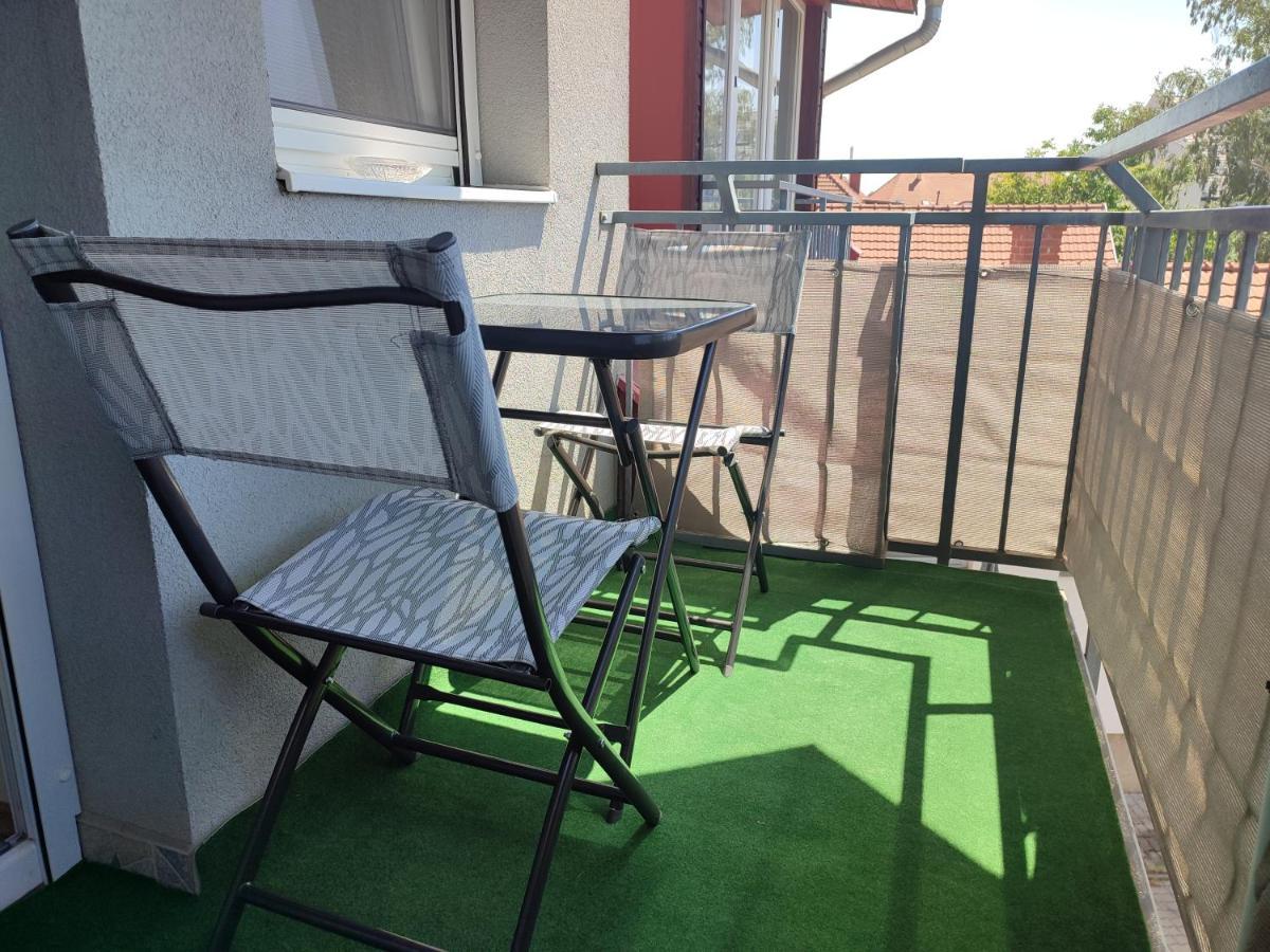Larix Apartman Sárvár Exterior foto
